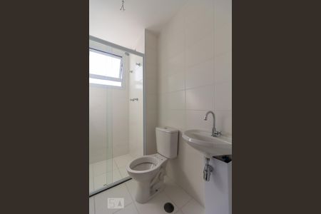 Banheiro de apartamento para alugar com 2 quartos, 48m² em Jaguaribe, Osasco