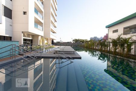 Studio para alugar com 25m², 1 quarto e sem vaga Studio para alugar com 25m², 1 quarto e sem vagaÁrea comum - Piscina