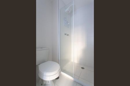Banheiro de kitnet/studio para alugar com 1 quarto, 25m² em Cerqueira César, São Paulo