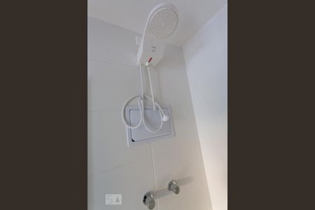 Banheiro de kitnet/studio para alugar com 1 quarto, 25m² em Cerqueira César, São Paulo