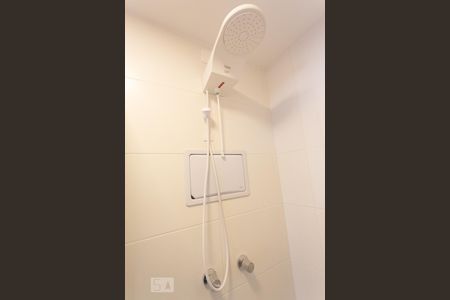 Banheiro de kitnet/studio para alugar com 1 quarto, 25m² em Cerqueira César, São Paulo