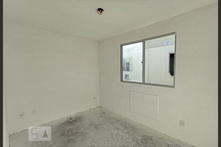 Dormitório de apartamento à venda com 2 quartos, 60m² em Santos Dumont, São Leopoldo