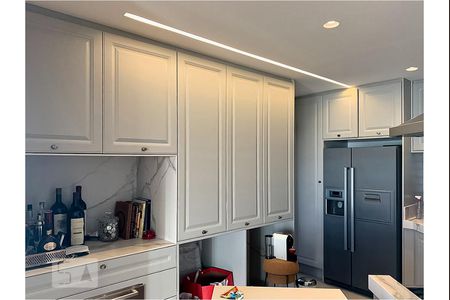 Apartamento à venda com 210m², 3 quartos e 3 vagasCozinha