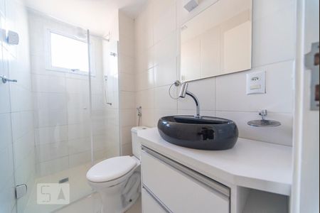 Banheiro  de apartamento para alugar com 3 quartos, 60m² em Parque Bandeirante, Santo André