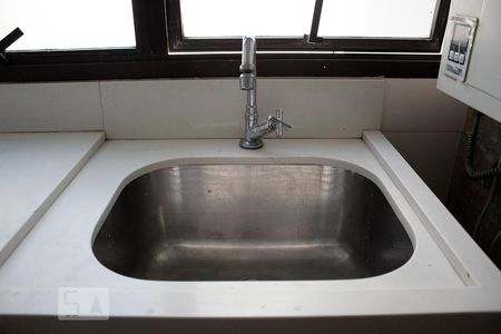 Apartamento à venda com 112m², 2 quartos e 1 vaga Apartamento à venda com 112m², 2 quartos e 1 vagaDetalhe Área de Serviço