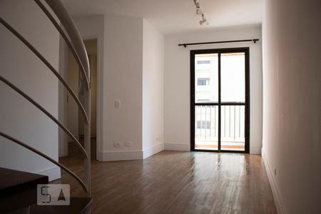 Apartamento à venda com 112m², 2 quartos e 1 vaga Apartamento à venda com 112m², 2 quartos e 1 vagaSala com Sacada