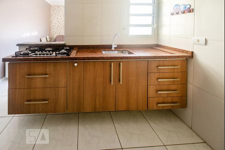 Detalhe Armario da Cozinha de apartamento para alugar com 2 quartos, 98m² em Parque Novo Oratório, Santo André