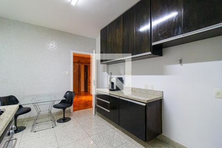 Apartamento à venda com 135m², 2 quartos e 1 vaga Apartamento à venda com 135m², 2 quartos e 1 vagaCozinha