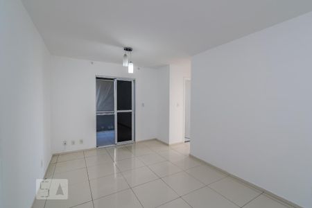 Sala de apartamento à venda com 2 quartos, 60m² em Irajá, Rio de Janeiro