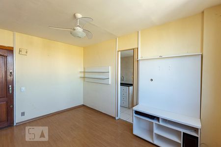 Sala de apartamento para alugar com 2 quartos, 75m² em Fonseca, Niterói