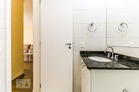 Apartamento para alugar com 75m², 2 quartos e 2 vagasBanheiro