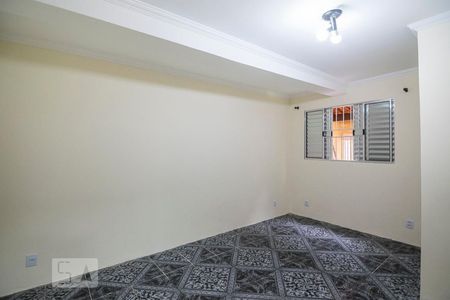 Quarto de casa para alugar com 1 quarto, 70m² em Vila Alto de Santo André, Santo André