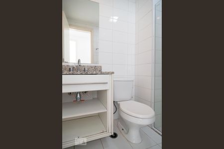 Banheiro Social de apartamento para alugar com 2 quartos, 65m² em Jardim Dom Bosco, São Paulo