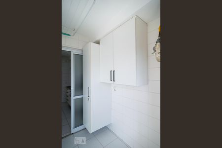 Apartamento para alugar com 65m², 2 quartos e 1 vagaÁrea de Serviço