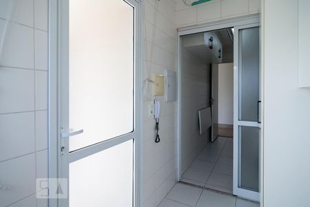 Apartamento para alugar com 65m², 2 quartos e 1 vagaÁrea de Serviço