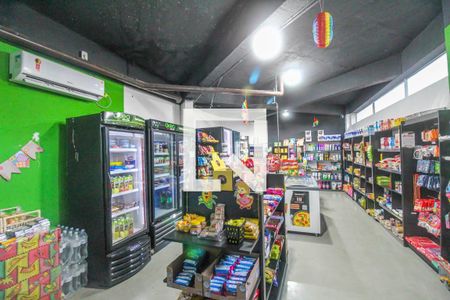 Apartamento à venda com 52m², 2 quartos e 2 vagasMercadinho