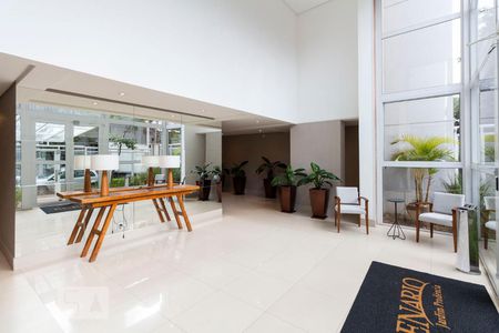 Apartamento para alugar com 136m², 3 quartos e 2 vagasHall social