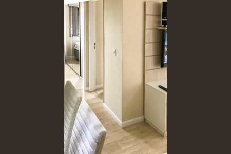 Apartamento para alugar com 75m², 2 quartos e 1 vagaSala