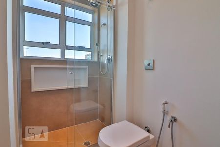 Banheiro de apartamento para alugar com 3 quartos, 135m² em Jardim Paulista, São Paulo