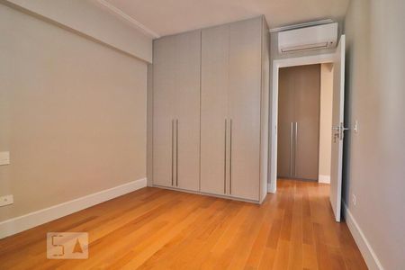 Apartamento para alugar com 135m², 3 quartos e 1 vagaQuarto 1