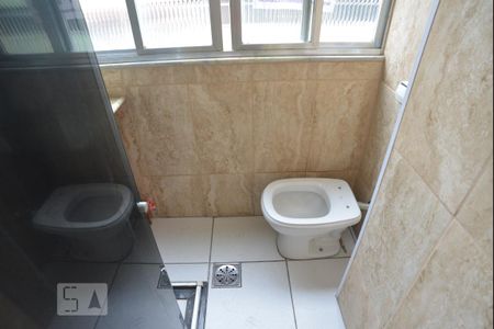 Banheiro de apartamento para alugar com 1 quarto, 31m² em Centro, Rio de Janeiro