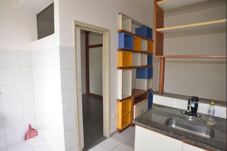 Cozinha de apartamento para alugar com 1 quarto, 31m² em Centro, Rio de Janeiro