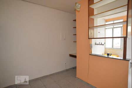 Sala de apartamento para alugar com 1 quarto, 31m² em Centro, Rio de Janeiro