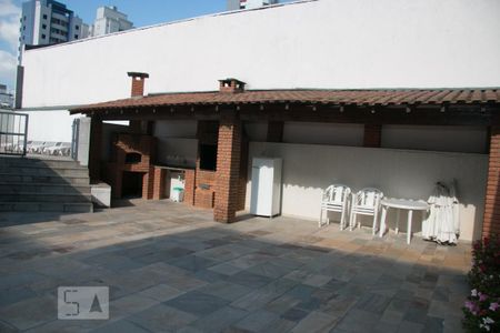 Apartamento à venda com 120m², 4 quartos e 2 vagas Apartamento à venda com 120m², 4 quartos e 2 vagasChurrasqueira