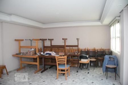 Apartamento à venda com 120m², 4 quartos e 2 vagas Apartamento à venda com 120m², 4 quartos e 2 vagasSalão de festas