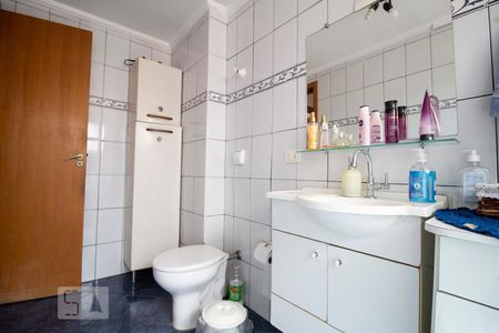 Banheiro de apartamento à venda com 2 quartos, 100m² em Água Branca, São Paulo