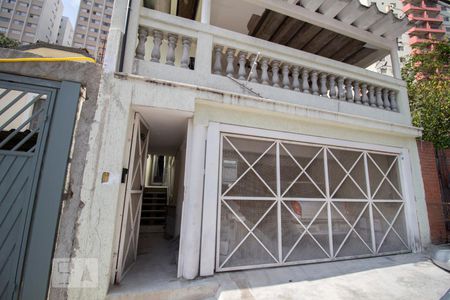 Fachada de casa para alugar com 1 quarto, 30m² em Vila Ipojuca, São Paulo
