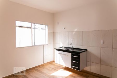 Sala/Cozinha/Área de Serviço de kitnet/studio para alugar com 1 quarto, 25m² em Vila Nair, São Paulo