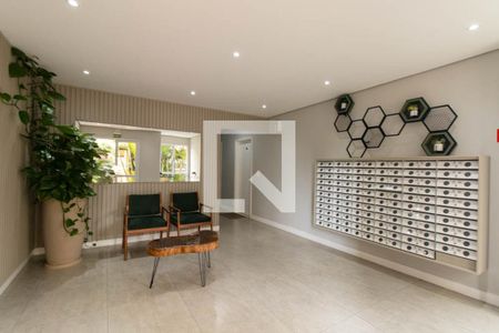 Hall de entrada de apartamento à venda com 2 quartos, 54m² em Tingui, Curitiba