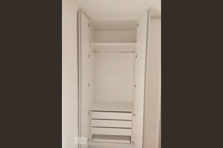 Quarto de apartamento para alugar com 2 quartos, 47m² em Loteamento Parque São Martinho, Campinas