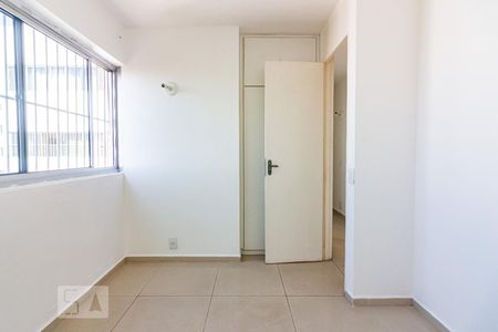Apartamento à venda com 77m², 3 quartos e 1 vagaQuarto 2