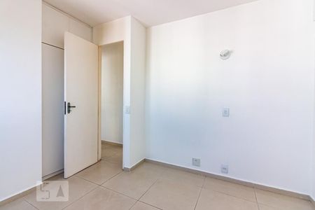 Apartamento à venda com 77m², 3 quartos e 1 vagaQuarto 2
