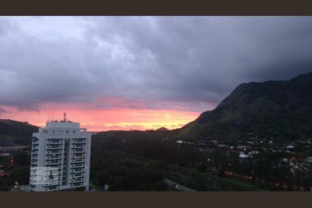 Vista de apartamento para alugar com 3 quartos, 160m² em Barra da Tijuca, Rio de Janeiro