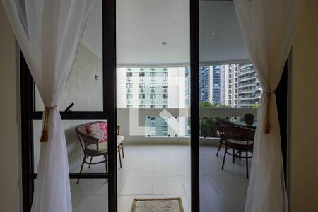 Varanda de apartamento para alugar com 4 quartos, 135m² em Barra da Tijuca, Rio de Janeiro