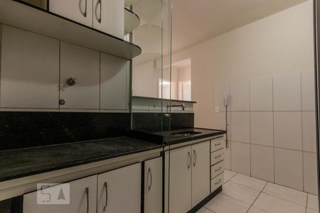 Cozinha de apartamento à venda com 2 quartos, 55m² em São João Batista (venda Nova), Belo Horizonte