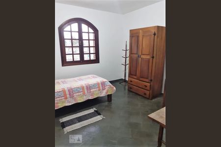 Quarto de casa à venda com 3 quartos, 174m² em Parque Maria Domitila, São Paulo