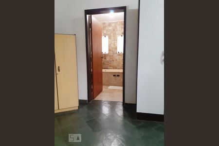Casa à venda com 174m², 3 quartos e 4 vagas Casa à venda com 174m², 3 quartos e 4 vagasQuarto