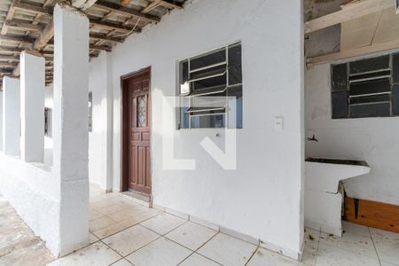 Casa para alugar com 60m², 2 quartos e 1 vaga Casa para alugar com 60m², 2 quartos e 1 vagaVaranda