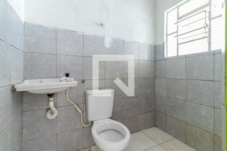 Casa para alugar com 60m², 2 quartos e 1 vaga Casa para alugar com 60m², 2 quartos e 1 vagaBanheiro