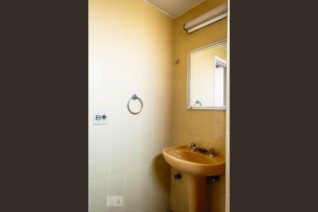 Apartamento à venda com 125m², 3 quartos e sem vaga Apartamento à venda com 125m², 3 quartos e sem vagaBanheiro 1 - suíte