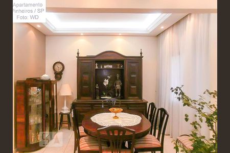 Apartamento à venda com 165m², 3 quartos e 1 vagaSala