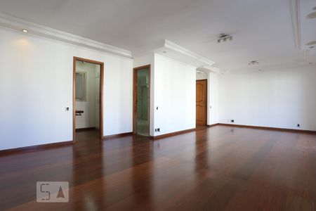 Apartamento para alugar com 119m², 3 quartos e 3 vagasSal