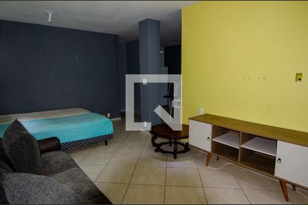 Sala de casa à venda com 1 quarto, 70m² em Vargem Pequena, Rio de Janeiro