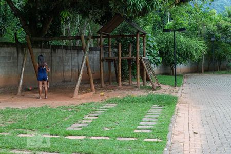 Apartamento à venda com 48m², 2 quartos e sem vagaÁrea Comum - Playground