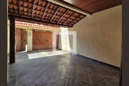 Casa de condomínio para alugar com 140m², 2 quartos e 1 vaga Casa de condomínio para alugar com 140m², 2 quartos e 1 vagaVaranda
