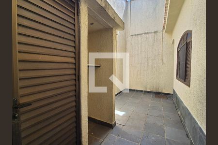 Casa de condomínio para alugar com 140m², 2 quartos e 1 vaga Casa de condomínio para alugar com 140m², 2 quartos e 1 vagaÁrea de serviço